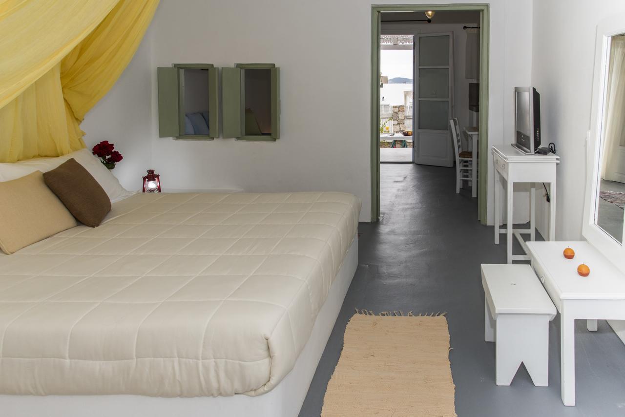 Thalassitra Private Pool Suites Adamantas  Exterior foto