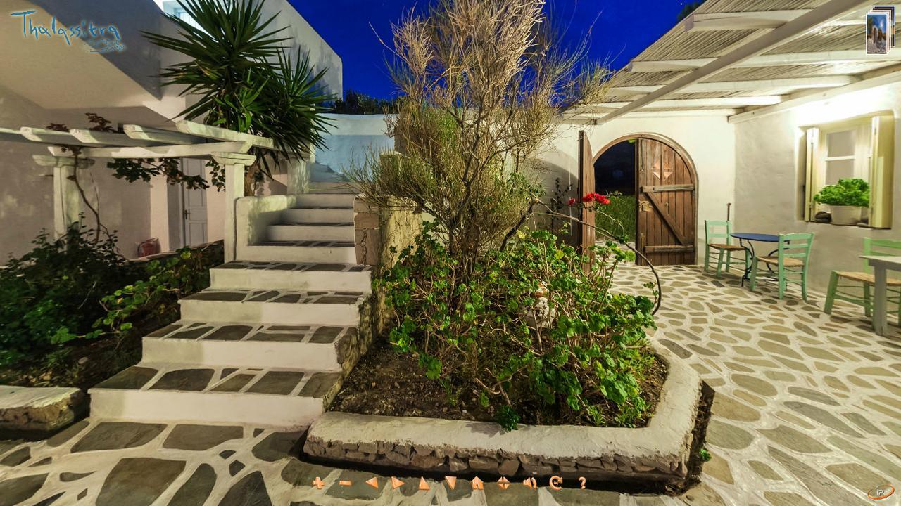 Thalassitra Private Pool Suites Adamantas  Exterior foto